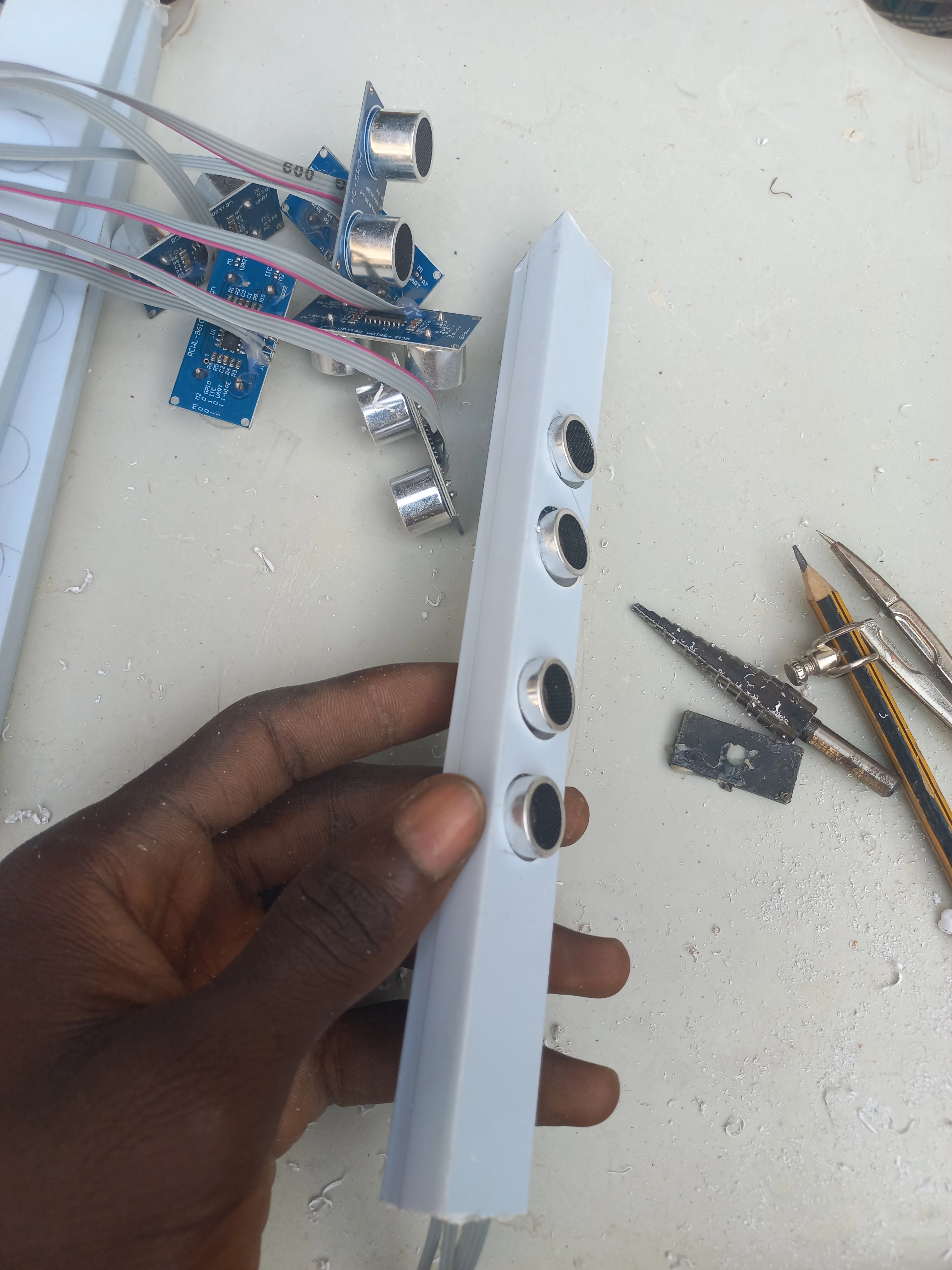 Sensor bar with four HC-SR04 sensors mounted — angle 4